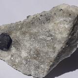 Lazurite, CalciteSar-e Sang, Valle Koksha, Distritos Khash & Kuran Wa Munjan, Provincia Badakhshan, Afganistán6,5 x 4 cm (Author: Volkmar Stingl)