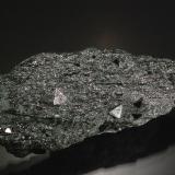 Magnetite in Chlorite schistCantera Carlton, Chester, Condado Windsor, Vermont, USA11.6 x 4.5 cm (Author: Michael Shaw)