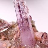 Quartz ((variety amethyst), CalciteMonte Erongo, Usakos, Región Erongo, Namibia112 mm x 83 mm x 60 mm (Author: Don Lum)