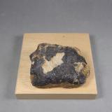 Miargirita [Miargyrite]<br />Hiendelaencina, Comarca Serranía de Guadalajara, Guadalajara, Castilla-La Mancha, España<br />6,2 × 4,8 × 1,9 cm.  119,53 g.<br /> (Autor: J. G. Alcolea)