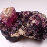 Fluorite, BaryteCave-in-Rock, Sub-Distrito Cave-in-Rock, Condado Hardin, Illinois, USA147 mm x 90 mm x 86 mm (Author: Don Lum)