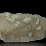 Fluorite, Quartz<br />Mount Gee, Arkaroola Wilderness Sanctuary, Northern Flinders Ranges, Flinders Ranges, South Australia, Australia<br />10.2 x 4.6 cm<br /> (Author: am mizunaka)
