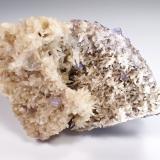 Fluorite, CalciteSub-Distrito Cave-in-Rock, Condado Hardin, Illinois, USA94 mm x 62 mm x 48 mm (Author: Don Lum)