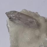 Quartz (variety Amethyst), CalciteBombori, Provincia Chayanta, Departamento Potosí, Bolivia4 x 3 cm (Author: Volkmar Stingl)