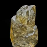 Quartz (variety smoky quartz)<br />Ace of Diamonds Mine, Middleville, Town of Newport, Herkimer County, New York, USA<br />10.4 x 8.0 cm<br /> (Author: am mizunaka)