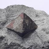 MagnetitePfitscher Joch, Zamsergrund, Mayrhofen, Distrito Schwaz, Tirol Norte, Tirol, Austria6 x 4 cm (Author: Volkmar Stingl)