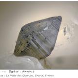 Anatase<br />Ville des Glaciers, Savoie, Auvergne-Rhône-Alpes, France<br />fov 1.56 mm<br /> (Author: ploum)