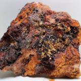 AlunitaElvira Mine, Rocabruna, Bruguers, Gavà, Comarca Baix Llobregat, Barcelona, Catalonia / Catalunya, Spain47 x 42 x 27 mm. (Autor: José Luis Zamora)
