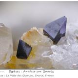 Anatase on QuartzVille des Glaciers, Saboya, Auvergne-Rhône-Alpes, Franciafov 8.6 mm (Author: ploum)