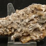 AragonitoAfloramiento del Keuper, Los Barrancos, Camporrobles, Comarca	Requena-Utiel, Valencia / València, Comunidad Valenciana / Comunitat Valenciana, España8.5 x 5.5 cm (Autor: Pedro Antonio)