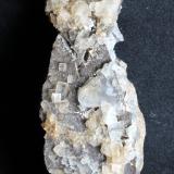 Fluorita<br />Cantera Fuentecilla, Cabezo del Polovar, Villena, Comarca Alto Vinalopó, Alicante / Alacant, Comunidad Valenciana / Comunitat Valenciana, España<br />75 x 25 x 22 mm.<br /> (Autor: José Luis Zamora)
