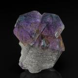 Quartz (variety amethyst), Hematite<br />Yubileynoe Mine, Uchalinsky District, Republic of Bashkortostan, Russia<br />6.3 x 4.8 cm<br /> (Author: am mizunaka)