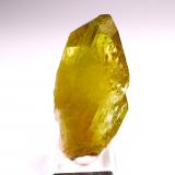 Brazilianite<br />Conselheiro Pena, Vale do Rio Doce, Minas Gerais, Brazil<br />56 mm x 30 mm x 21mm<br /> (Author: Don Lum)