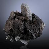 Albita (variedad anortoclasa)Erebus Mount, Ross Island, Ross Dependency, Antarctic Peninsula, Antarctica10 x 5 x 10 cm / cristal principal: 5.1 cm (Autor: Museo MIM)