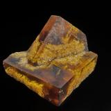 Fluorite<br />Wölsendorf Mining District, Upper Palatinate/Oberpfalz, Bavaria/Bayern, Germany<br />4.8 x 4.7 cm<br /> (Author: am mizunaka)
