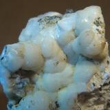 PrehnitaCantera Oficarsa, Cerro de las Culebras, Carchelejo, Cárcheles, Comarca Sierra Mágina, Jaén, Andalucía, España3,5 x 2,5 x 2 cm. (Autor: Felipe Abolafia)