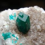 Dioptasa<br />Mina Tsumeb, Tsumeb, Región Otjikoto, Namibia<br />30x30 mm<br /> (Autor: Ignacio)