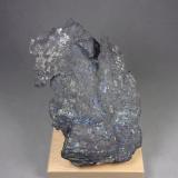 Plata y BornitaSan Martín, Distrito San Martín-Sabinas, Municipio Sombrerete, Zacatecas, México12,7 x 8 x 3,6 cm.  254,3 g. (Autor: J. G. Alcolea)