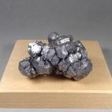 Galena<br />Mina Sweetwater, Ellington, Distrito Viburnum Trend, Condado Reynolds, Missouri, USA<br />5,5 x 3,8 x 2,8 cm. 125 g.<br /> (Autor: J. G. Alcolea)