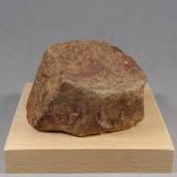 Aeschynita-(Y)Lavra do Imbe claim, Picuí fazenda, Nova Floresta, Barra de Santa Rosa, Paraíba, Brazil5,9 x 4,5 x 3,8 cm. 280,5 g. (Autor: J. G. Alcolea)