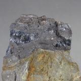 Suredaita y Coiraita<br />Sistema de filones Oploca (Mina Oploca), depósito Pirquitas, Mina Pirquitas, Departamento Rinconada, Provincia Jujuy, Argentina<br />10,8 x 6,2 x 4,8 cm.<br /> (Autor: J. G. Alcolea)