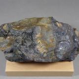 Suredaita y Coiraita<br />Sistema de filones Oploca (Mina Oploca), depósito Pirquitas, Mina Pirquitas, Departamento Rinconada, Provincia Jujuy, Argentina<br />10,8 x 6,2 x 4,8 cm.<br /> (Autor: J. G. Alcolea)