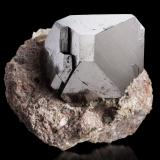 Carrollita<br />Kamoya, Distrito Kambove, Cinturón de cobre de Katanga, Katanga (Shaba), República Democrática del Congo (Zaire)<br />10 x 10 x 8.5 cm / cristal principal: 7.3 cm<br /> (Autor: Museo MIM)