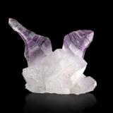 Quartz (variety amethyst)<br />Andilamena, Andilamena District, Toamasina Province (Tamatave), Alaotra-Mangoro Region, Madagascar<br />4 x 3.5 x 3.5 cm / main crystal: 3.8 cm<br /> (Author: MIM Museum)