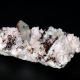Calcita, Cuarzo, HematitesAlmonaster la Real, Comarca Sierra de Huelva, Huelva, Andalucía, España6 x 3 cm. (Autor: Antonio P. López)