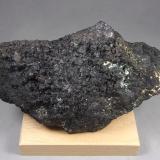 Calcosina<br />Butte, Distrito Butte, Condado Silver Bow, Montana, USA<br />12,2 x 6,8 x 6,4 cm. 1.147 g.<br /> (Autor: J. G. Alcolea)