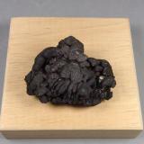 Calcosina<br />Mina Flambeau, nivel 1000, Ladysmith, Condado Rusk, Wisconsin, USA<br />4 x 2,9 x 1,5 cm. 34,3 g.<br /> (Autor: J. G. Alcolea)