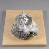 Carrollita<br />Mina Kamoya South II, Kamoya, Distrito Kambove, Cinturón de cobre de Katanga, Katanga (Shaba), República Democrática del Congo (Zaire)<br />5,5 x 5,2 x 4 cm.<br /> (Autor: J. G. Alcolea)