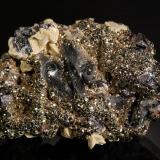 Pyrite, Ferberite, Siderite<br />Minas da Panasqueira, Aldeia de São Francisco de Assis, Covilhã, Castelo Branco, Cova da Beira, Centro, Portugal<br />7.6 x 5.2 x 3.6 cm<br /> (Author: Michael Shaw)