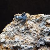 Cuarzo (variedad azul)<br />Doleritas de Los Vives, Cerro del Agudo, Los Vives, Orihuela, Comarca Vega Baja del Segura, Alicante / Alacant, Comunidad Valenciana / Comunitat Valenciana, España<br />10 x 7 cm<br /> (Autor: Pedro Antonio)