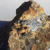 Stibiconite, StibniteLe Cetine di Cotorniano Mine (Le Cetine Mine), Chiusdino, Siena Province, Tuscany, Italy2,5 x 2 cm (Author: Volkmar Stingl)