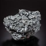 Lead<br />Långban, Filipstad, Värmland, Sweden<br />18 x 15 x 11 cm / main crystal: 3.8 cm.<br /> (Author: MIM Museum)