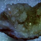 MilleriteHalls Gap, Condado Lincoln, Kentucky, USA2 x 1 cm (Author: Volkmar Stingl)