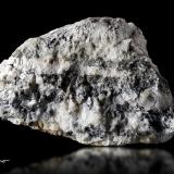 BismutoSala Quarry (L'Americano Quarry), Puig de Sant Vicenç, Gualba, Comarca Vallès Oriental, Barcelona, Catalonia / Catalunya, Spain4,5cm x 8cm x 5cm (Autor: Pere Alonso)