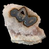 Quartz (variety amethyst) - Quartz (variety chalcedony variety agate)<br />Artigas Department, Uruguay<br />90 mm x 90 mm x 45 mm<br /> (Author: Dany Mabillard)