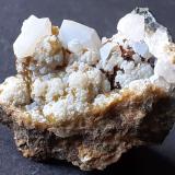 Siderite, Quartz (variety chalcedony), QuartzCorta San Valentín, Sancti Espíritu, Sierra Minera de Cartagena-La Unión, La Unión, Comarca Campo de Cartagena, Región de Murcia (Murcia), España4 x 3 cm (Author: Volkmar Stingl)