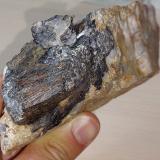 Ferberita<br />Robregordo, Comarca Sierra Norte, Comunidad de Madrid, España<br />5cm x 8cm x 15cm<br /> (Autor: srm13151)