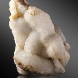 Cuarzo (variedad lechoso)<br />Concesión La Piedad, Arbúcies, Comarca La Selva, Massís del Montseny, Gerona / Girona, Cataluña / Catalunya, España<br />12cm x 19cm x 8cm<br /> (Autor: Pere Alonso)