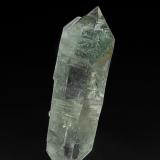 Quartz, Muscovite (variety fuchsite)<br />Itremo Massif, Itremo, Ambatofinandrahana District, Amoron'i Mania Region, Fianarantsoa Province, Madagascar<br />6.9 x 2.3 cm<br /> (Author: am mizunaka)
