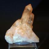 Cuarzo<br />Zona Embalse de Almendra, Sardón de los Frailes, Comarca Tierra de Ledesma, Salamanca, Castilla y León, España<br />5.5 x 5.5 cm<br /> (Autor: Pedro Antonio)