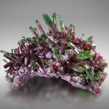 Elbaite with 'lepidolite'<br />Aricanga Mine, São José da Safira, Governador Valadares, Vale do Rio Doce, Minas Gerais, Brazil<br />40 x 23 x 13.5 cm / main crystal: 16 cm.<br /> (Author: MIM Museum)
