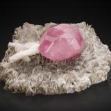 Fluorapatite with Albite and Muscovite<br />Pingwu Mine, Huya township, Mount Xuebaoding, Pingwu, Mianyang Prefecture, Sichuan Province, China<br />13.5 x 8.5 x 7 cm / main crystal: 5.5 cm.<br /> (Author: MIM Museum)
