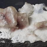 Apophyllite (Group), Stilbite (Group), Quartz<br />Chalisgaon, Jalgaon District, Maharashtra, India<br />9,5 x 7 cm<br /> (Author: Volkmar Stingl)