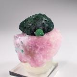 Malachite, Calcite (variety cobalt-bearing), Chrysocolla<br />Kolwezi Mine, Kolwezi District, Lualaba, Katanga Copper Crescent, Katanga (Shaba), Democratic Republic of the Congo (Zaire)<br />40 mm x 40 mm x 30 mm<br /> (Author: Don Lum)