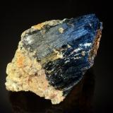 RiebeckiteSt Peters Dome, Distrito Cheyenne, Condado El Paso, Colorado, USA7.7 x 5.3 cm (Author: Michael Shaw)