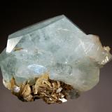 Beryl (variety aquamarine)<br />Mount Xuebaoding, Pingwu, Mianyang Prefecture, Sichuan Province, China<br />4.8 x 3.5 x 2.0 cm<br /> (Author: Michael Shaw)